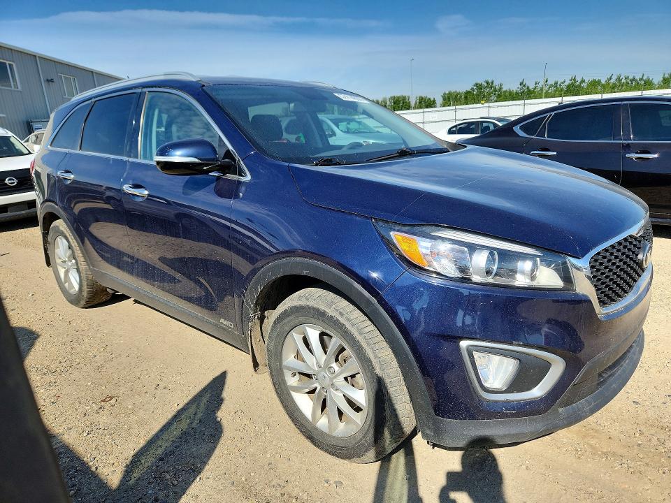 2016 Kia Sorento VIN 5XYPGDA35GG050052 COPART salvage auction — HAIL, Ab - Bos - Active, sold $3,900 on 2026-07-03 (photo 4)