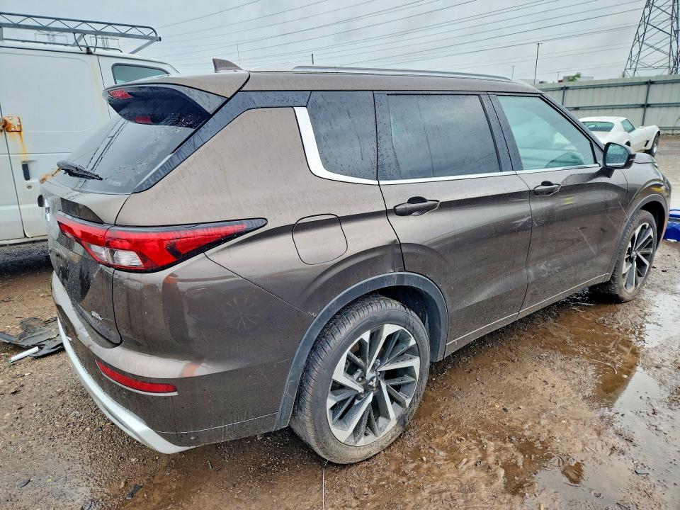 2022 Mitsubishi Outlander VIN JA4J4VA88NZ091879 COPART salvage auction — MINOR DENT/SCRATCHES, Il - Certificate Of Title, sold $11,200 on 2026-07-21 (photo 3)