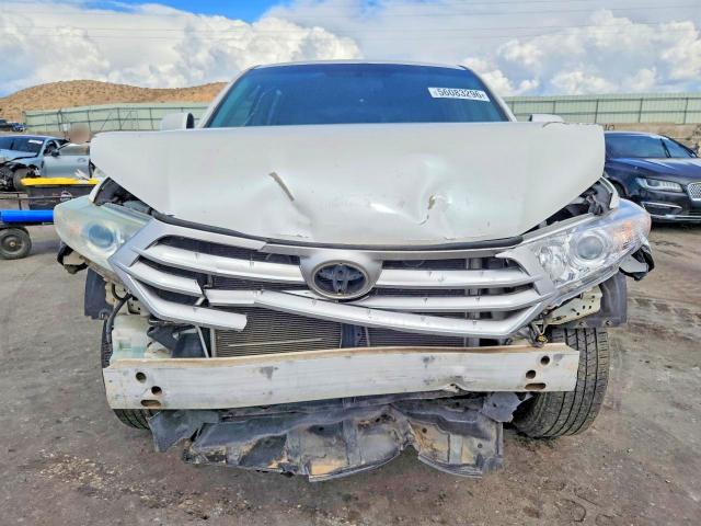 2013 Toyota Highlander VIN 5TDZA3EH8DS036347 COPART salvage auction — FRONT END, Nm - Cert Of Title-Salvage, sold $2,800 on 2026-07-13 (photo 5)