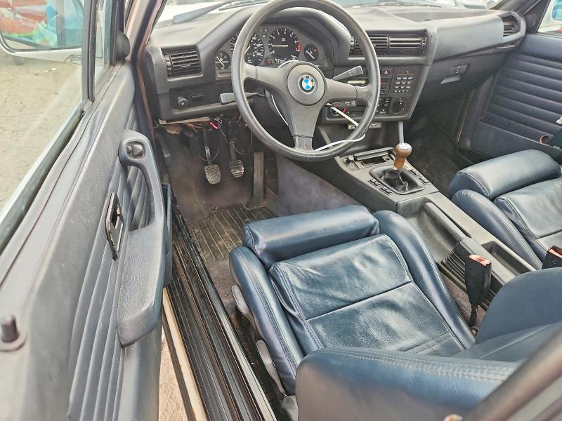 1989 BMW 3er VIN WBABB1300K8275079 COPART salvage auction — MINOR DENT/SCRATCHES, Wv - Dealer Only Clean Title (P), sold $5,400 on 2026-07-31 (photo 8)