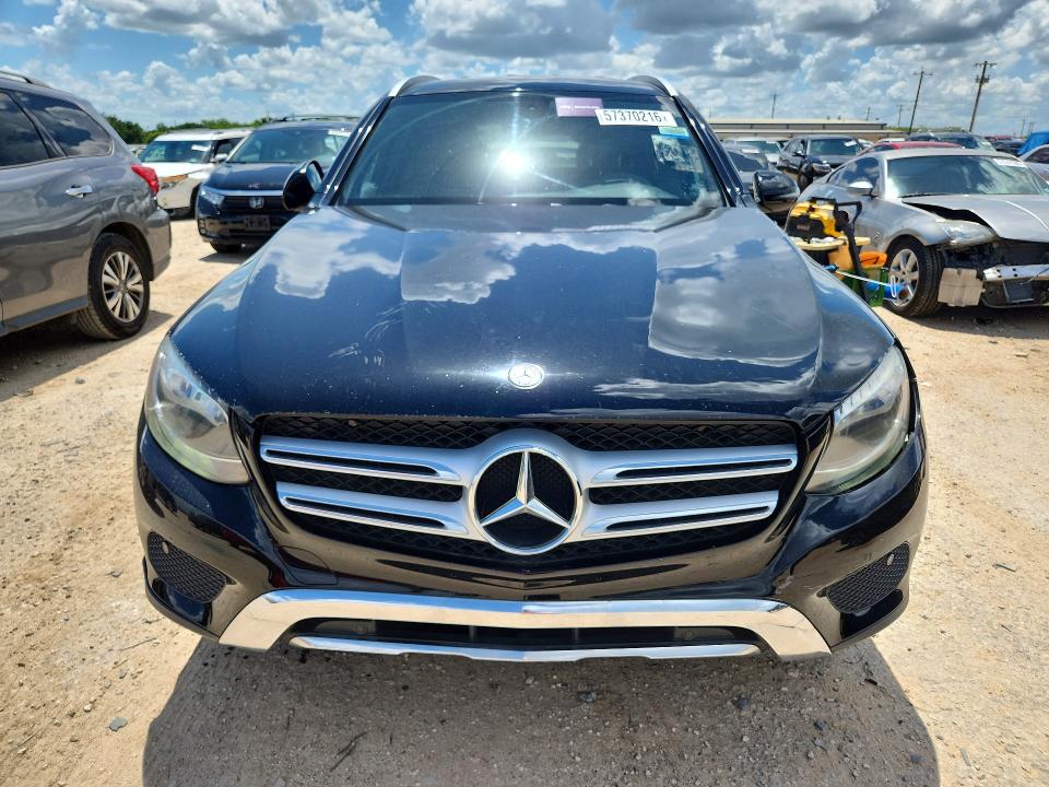 2017 Mercedes-benz Glc VIN WDC0G4JB3HF135463 COPART salvage auction — NORMAL WEAR, Nj - Certificate Of Title, sold $3,050 on 2026-07-30 (photo 5)