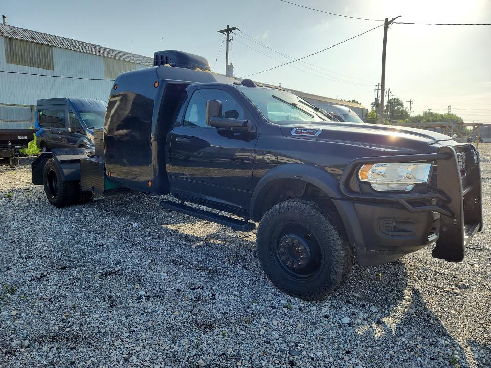 2022 Ram 5500 VIN 3C7WRNDL5NG213064 COPART salvage auction — STRIPPED, In - Certificate Of Title, sold $25,000 on 2026-07-27 (photo 4)