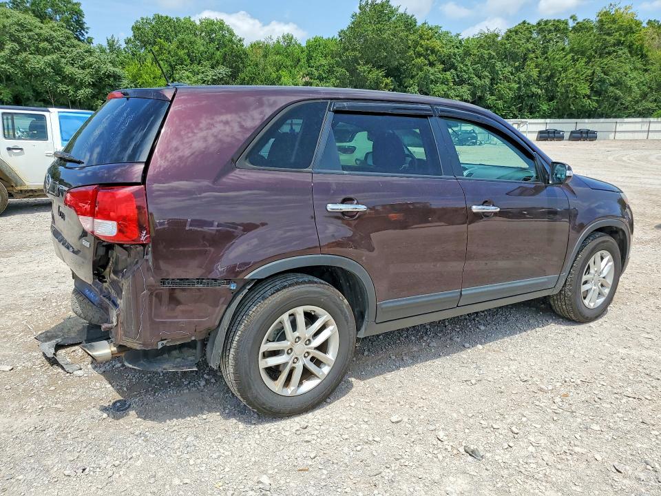 2015 Kia Sorento VIN 5XYKT3A61FG588692 COPART salvage auction — REAR END, OK - CERT OF TITLE-SALVAGE, sold $2,400 on 2026-07-30 (photo 3)