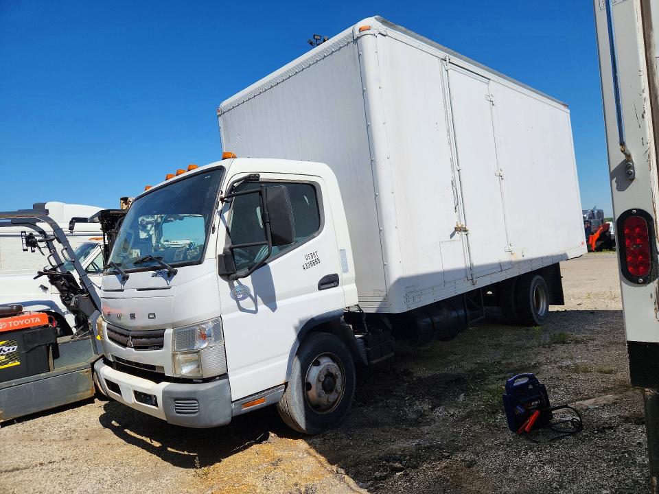 2015 Mitsubishi Fuso VIN JL6BNH1A2FK016821 COPART salvage auction — MINOR DENT/SCRATCHES, In - Certificate Of Title (P), sold $8,800 on 2026-07-27 (photo 1)