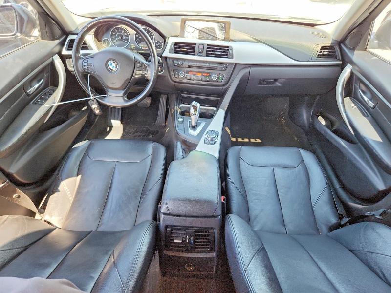 2013 BMW 3er VIN WBA3B3C5XDJ811253 COPART salvage auction — HAIL, Tx - Certificate Of Title, sold $3,150 on 2026-08-21 (photo 8)