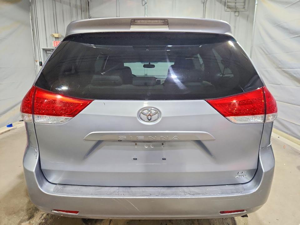2011 Toyota Sienna VIN 5TDJK3DC4BS025326 COPART salvage auction — REAR END, Nh - Certificate Of Title, sold $2,050 on 2026-07-30 (photo 6)
