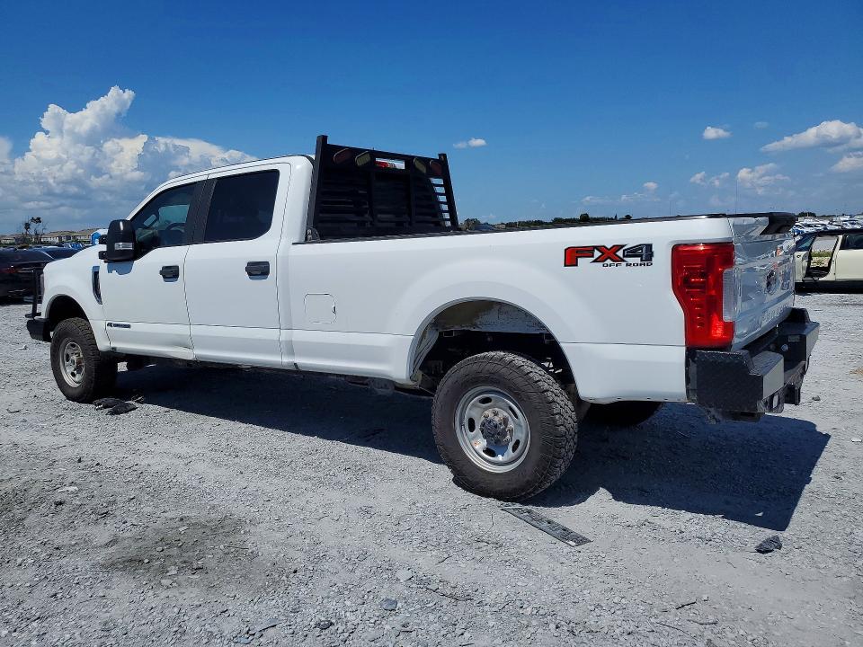 2018 Ford F-350 super duty VIN 1FT8W3BT5JEC94378 COPART salvage auction — MINOR DENT/SCRATCHES, OK - CERTIFICATE OF TITLE, sold $7,100 on 2026-07-17 (photo 2)