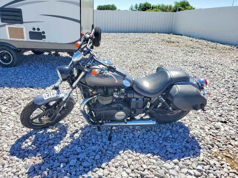 2016 Triumph motorcycle Speedmaster VIN SMT915RN9GT719239 COPART salvage auction — MINOR DENT/SCRATCHES, IA - CERT OF TITLE-SALVAGE TITLE, sold $1,350 on 2026-07-02 (photo 3)