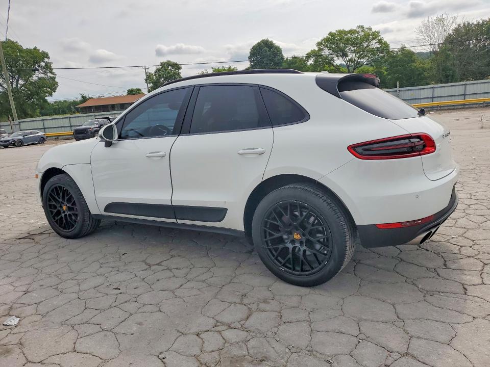 2017 Porsche Macan VIN WP1AB2A54HLB15441 COPART salvage auction — MINOR DENT/SCRATCHES, TN - DEALER ONLY CLEAN TITLE (P), sold $8,800 on 2026-07-29 (photo 2)