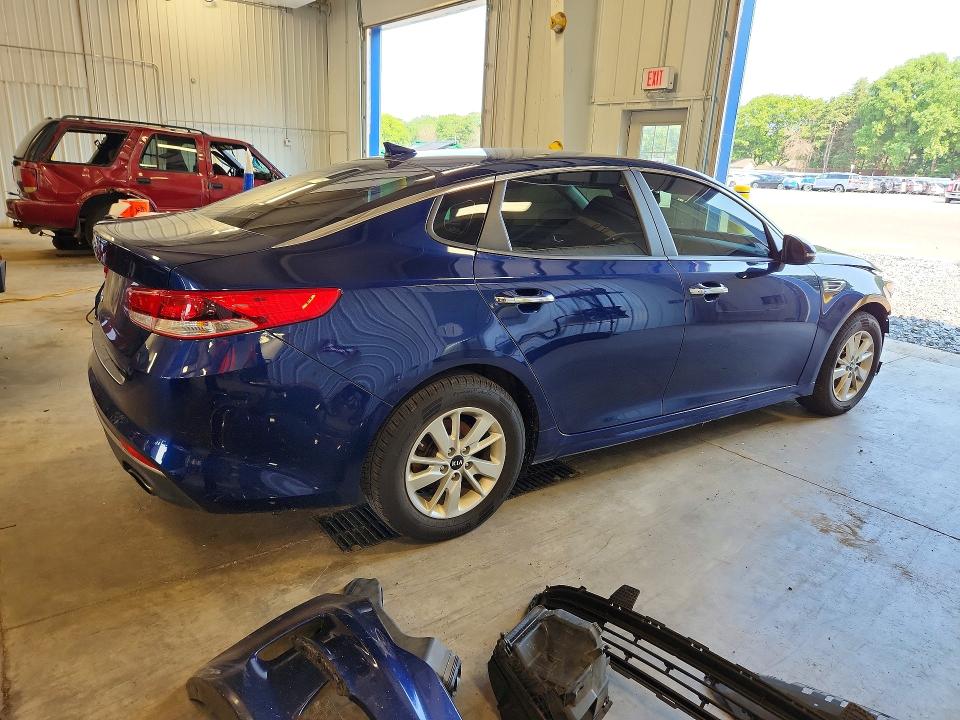 2018 Kia Optima VIN 5XXGT4L39JG230526 COPART salvage auction — FRONT END, Mn - Cert Of Title-Prior Salvage, sold $950 on 2026-07-21 (photo 3)