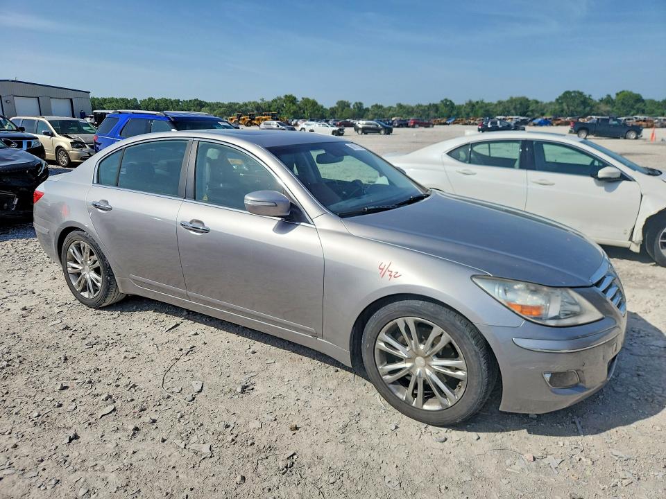 2011 Hyundai Genesis VIN KMHGC4DE2BU138584 COPART salvage auction — SIDE, IL - SALVAGE CERTIFICATE, sold $700 on 2026-07-27 (photo 4)
