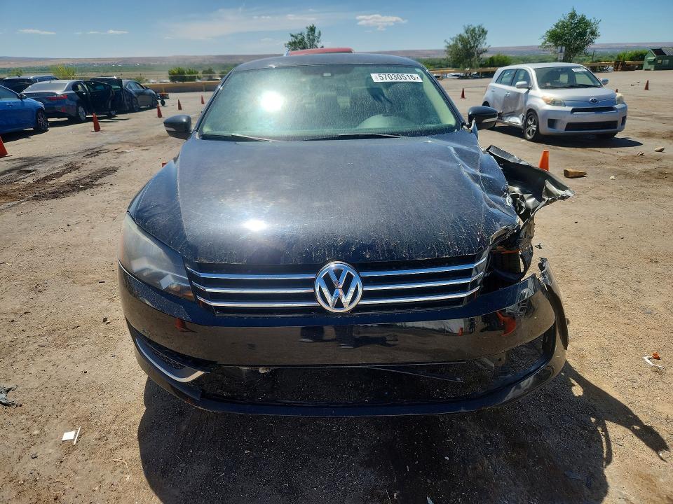 2014 Volkswagen VIN 1VWAS7A35EC040870 COPART salvage auction — FRONT END, Nm - Cert Of Title-Salvage, sold $200 on 2026-07-09 (photo 5)
