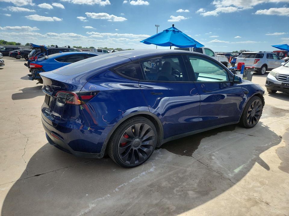 2021 Tesla Model y VIN 5YJYGDEF5MF270111 COPART salvage auction — FRONT END, Tx - Salvage Vehicle Title, sold $8,900 on 2026-07-02 (photo 3)