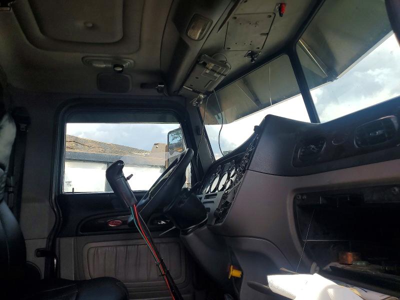 2015 Peterbilt 389 VIN 1NPXGGGG60D319815 COPART salvage auction — FRONT END, NE - CERT OF TITLE-SALVAGE, sold $21,500 on 2026-07-16 (photo 5)