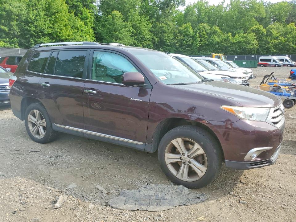 2012 Toyota VIN 5TDDK3EH2CS116846 COPART salvage auction — SIDE, Md - Cert Of Salvage > 75% Damage, sold $2,600 on 2026-07-24 (photo 4)