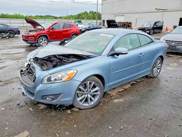 2013 Volvo C70 VIN YV1672MC7DJ141955 — COPART salvage auction photo