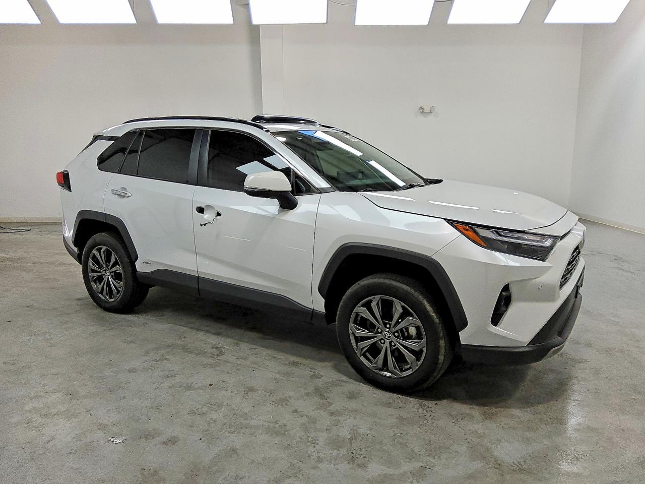 2024 Toyota RAV4 VIN 4T3D6RFV0RU146916 COPART salvage auction — Mechanical, NJ - CERTIFICATE OF TITLE, sold $27,750 on 2026-07-09 (photo 4)