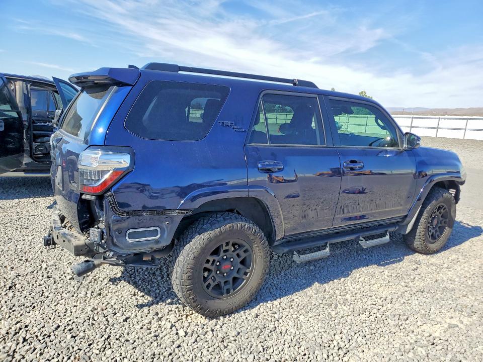 2023 Toyota 4runner VIN JTERU5JR4P6096529 COPART salvage auction — FRONT END, Nv - Salvage Title, sold $100 on 2026-07-30 (photo 3)