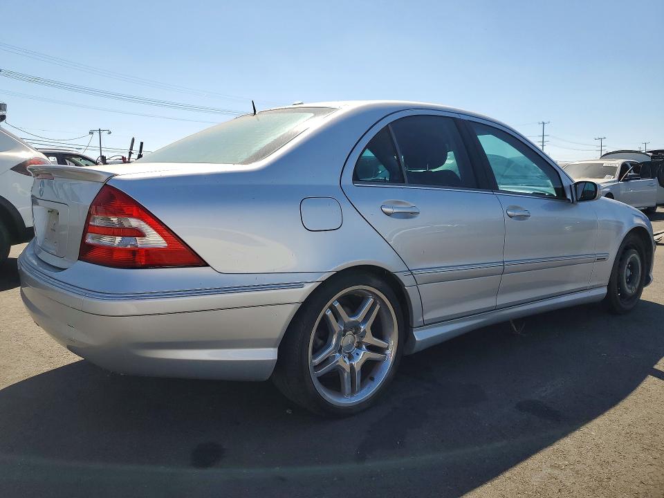 2007 Mercedes-benz C class VIN WDBRF52H17F854149 COPART salvage auction — MECHANICAL, Ca - Dis/Dlr/Exp Only Clean Title, sold $375 on 2026-07-08 (photo 3)