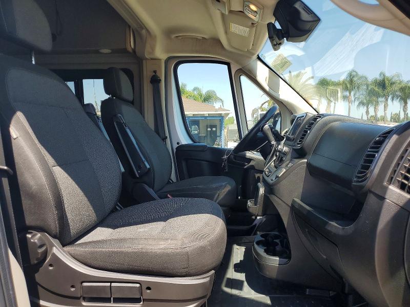 2022 Ram Promaster 2500 VIN 3C6LRVDG3NE103619 COPART salvage auction — MINOR DENT/SCRATCHES, Mt - Dis/Dlr/Exp Only Clean Title (P), sold $35,000 on 2026-07-30 (photo 5)