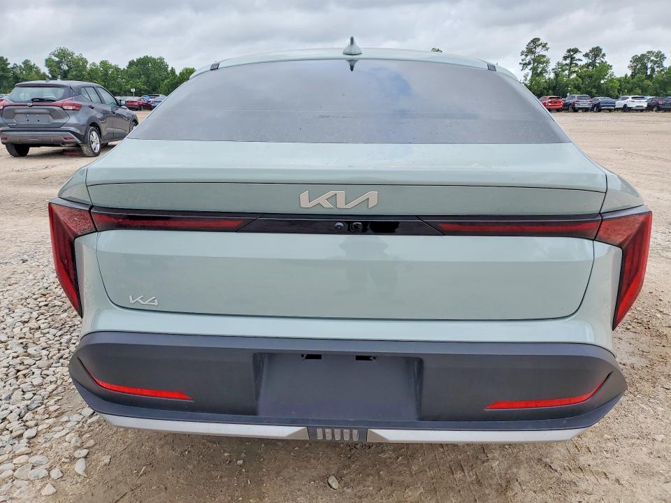 2025 Kia K4 VIN 3KPFU4DE2SE015377 COPART salvage auction — WATER/FLOOD, Tx - Salvage Title-Flood Damage, sold $8,100 on 2026-07-02 (photo 6)