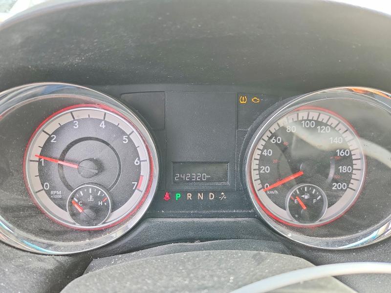 2011 Dodge Grand caravan VIN 2D4RN4DG8BR632439 COPART salvage auction — REAR END, Ab - Bos - Salvage, sold $500 on 2026-07-02 (photo 9)