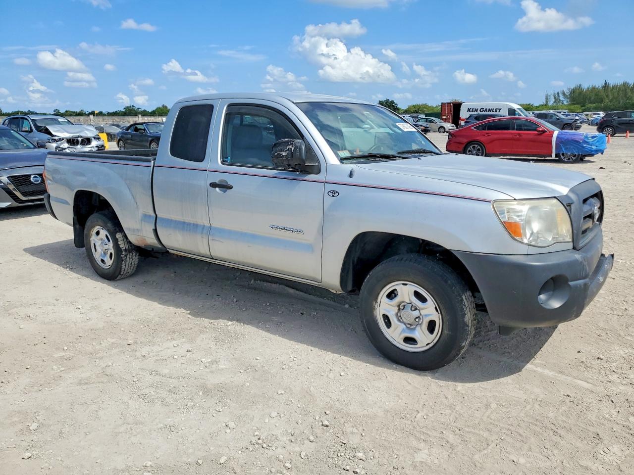 2007 Toyota Tacoma VIN 5TETX22N37Z337379 COPART salvage auction — Front End, MA - CERTIFICATE OF TITLE, sold $4,000 on 2026-07-01 (photo 4)