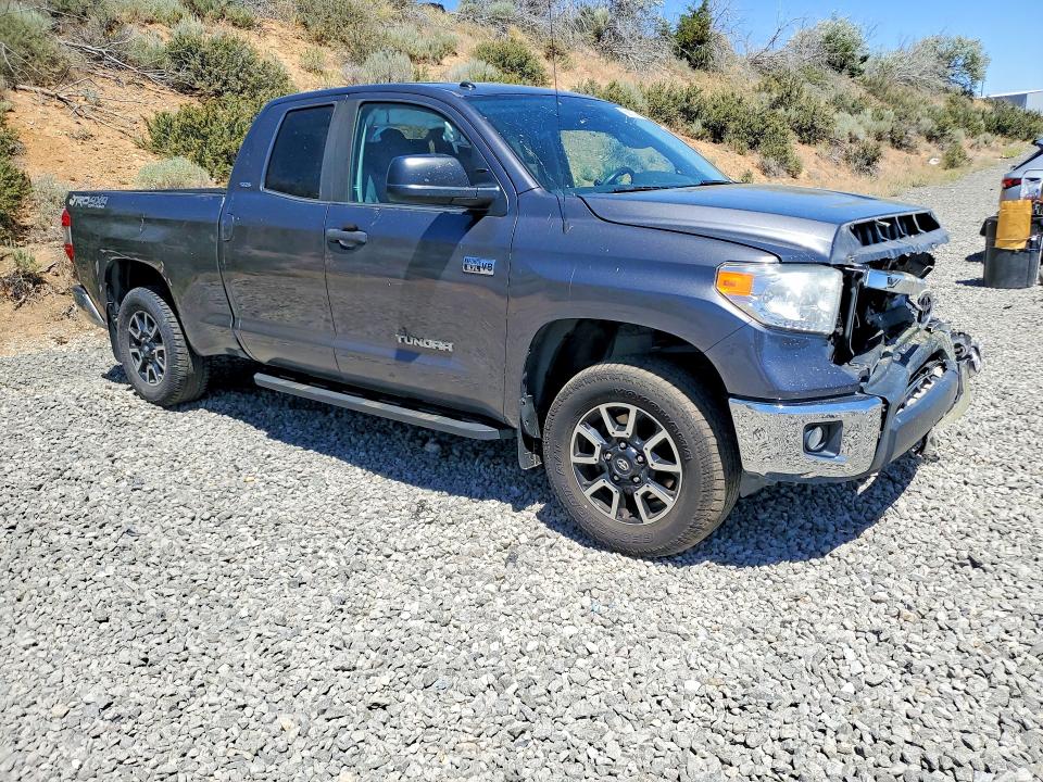 2017 Toyota Tundra VIN 5TFUY5F17HX598145 COPART salvage auction — FRONT END, Salvage Title, sold $5,500 on 2026-07-30 (photo 4)
