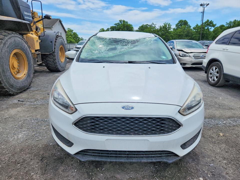 2017 Ford VIN 1FADP3F22HL323182 COPART salvage auction — ROOF, PA - CERTIFICATE OF SALVAGE, sold $1,150 on 2026-07-02 (photo 5)