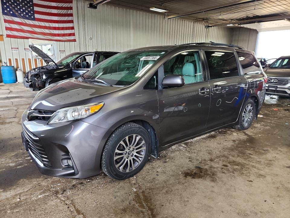 2019 Toyota Sienna VIN 5TDYZ3DC8KS984139 COPART salvage auction — FRONT END, Wi - Certificate Of Title, sold $15,200 on 2026-07-06 (photo 1)