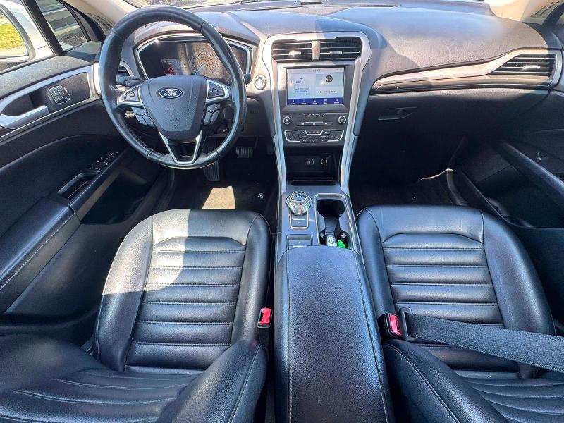 2020 Ford Fusion VIN 3FA6P0CDXLR117972 COPART salvage auction — NORMAL WEAR, IN - CERTIFICATE OF TITLE (P), sold $4,450 on 2026-07-10 (photo 9)