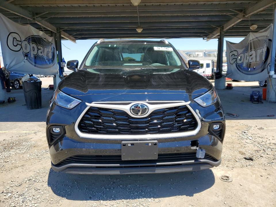 2026 Toyota Highlander VIN 5TDKDRBH0TS609000 COPART salvage auction — SIDE, CA - SALVAGE CERTIFICATE, sold $14,100 on 2026-07-20 (photo 5)