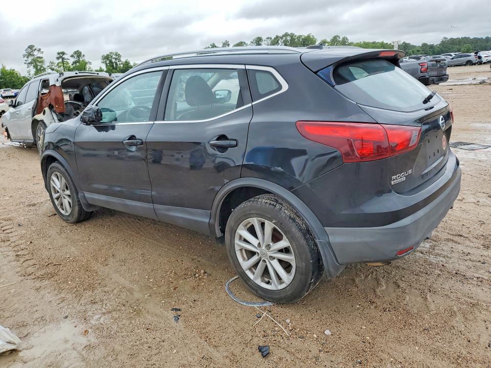 2017 Nissan Rogue VIN JN1BJ1CP7HW021461 COPART salvage auction — MINOR DENT/SCRATCHES, Tx - Certificate Of Title, sold $975 on 2026-07-10 (photo 2)