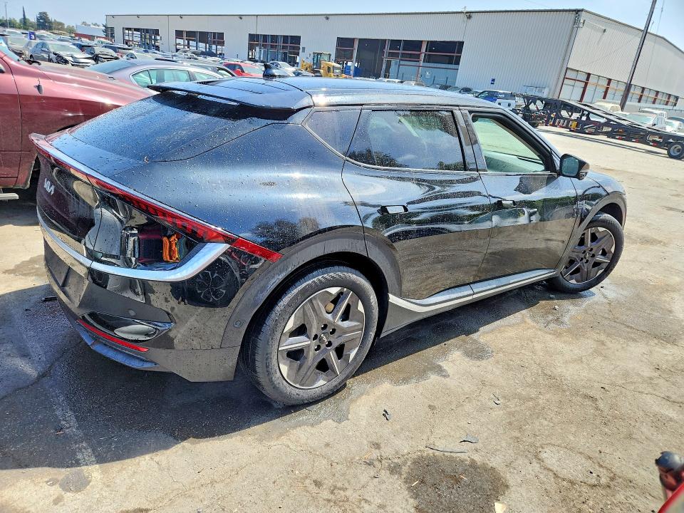 2025 Kia Ev6 VIN 5XYC3DJCXSG012335 COPART salvage auction — FRONT END, CA - CERTIFICATE OF TITLE, sold $9,400 on 2026-07-16 (photo 3)
