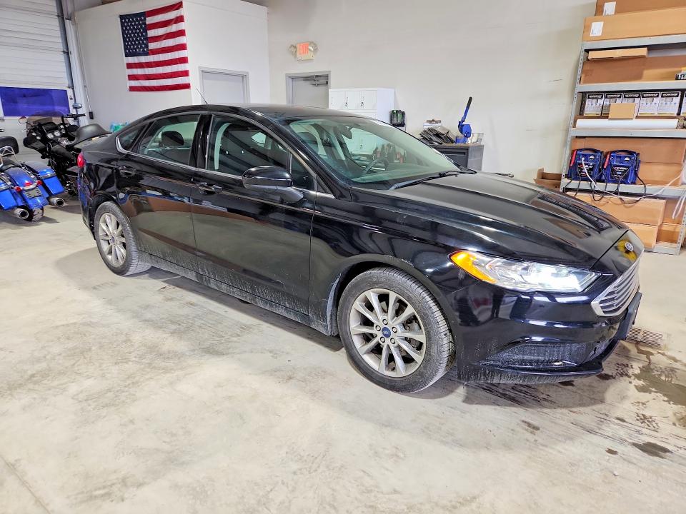 2017 Ford Fusion VIN 3FA6P0HD9HR333232 COPART salvage auction — MINOR DENT/SCRATCHES, WV - NON PUBLIC CLEAN TITLE, sold $575 on 2026-07-02 (photo 4)
