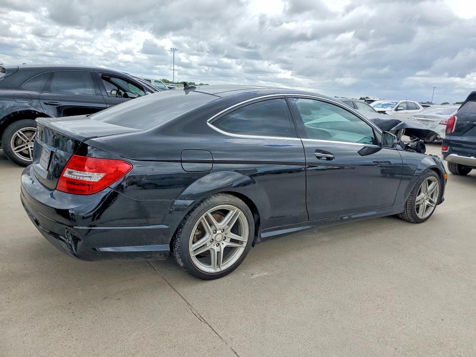 2012 Mercedes-benz C-klasse VIN WDDGJ4HB4CF855641 COPART salvage auction — FRONT END, Tx - Salvage Vehicle Title, sold $175 on 2026-07-23 (photo 3)