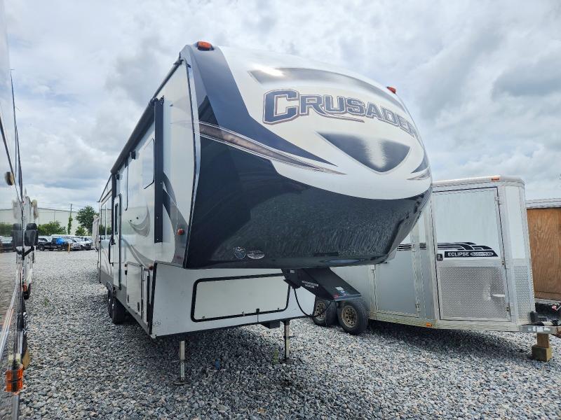 2018 Foresriver VIN 5ZT3CSZB0JG122885 COPART salvage auction — MINOR DENT/SCRATCHES, FL - CERT OF TITLE SLVG REBUILDABLE, sold $15 on 2026-07-30 (photo 1)