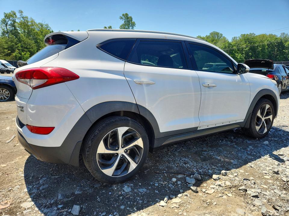 2016 Hyundai VIN KM8J3CA24GU125546 COPART salvage auction — VANDALISM, Md - Cert Of Salvage > 75% Damage, sold $1,900 on 2026-07-17 (photo 3)