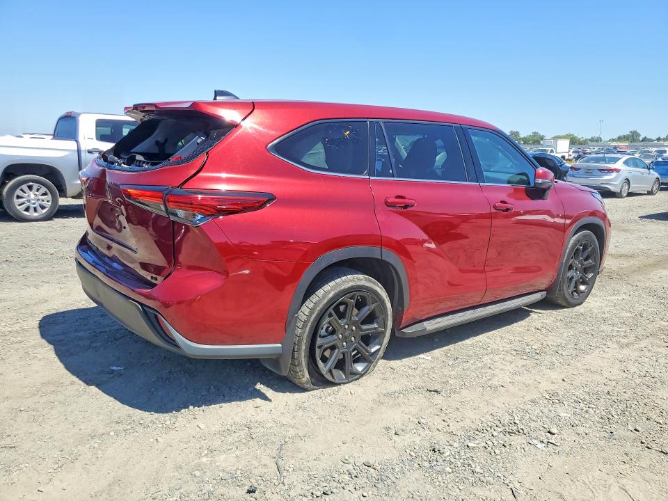 2022 Toyota Highlander VIN 5TDZZRAH4NS556662 COPART salvage auction — SIDE, CA - SALVAGE CERTIFICATE, sold $8,500 on 2026-07-21 (photo 3)