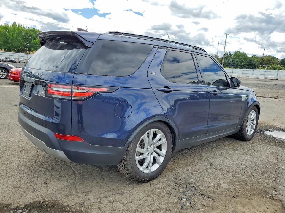 2017 Land rover Discovery VIN SALRRBBV8HA037569 COPART salvage auction — MINOR DENT/SCRATCHES, Wa - Vehicle Cert Of Ownership-Titl, sold $5,300 on 2026-07-23 (photo 3)