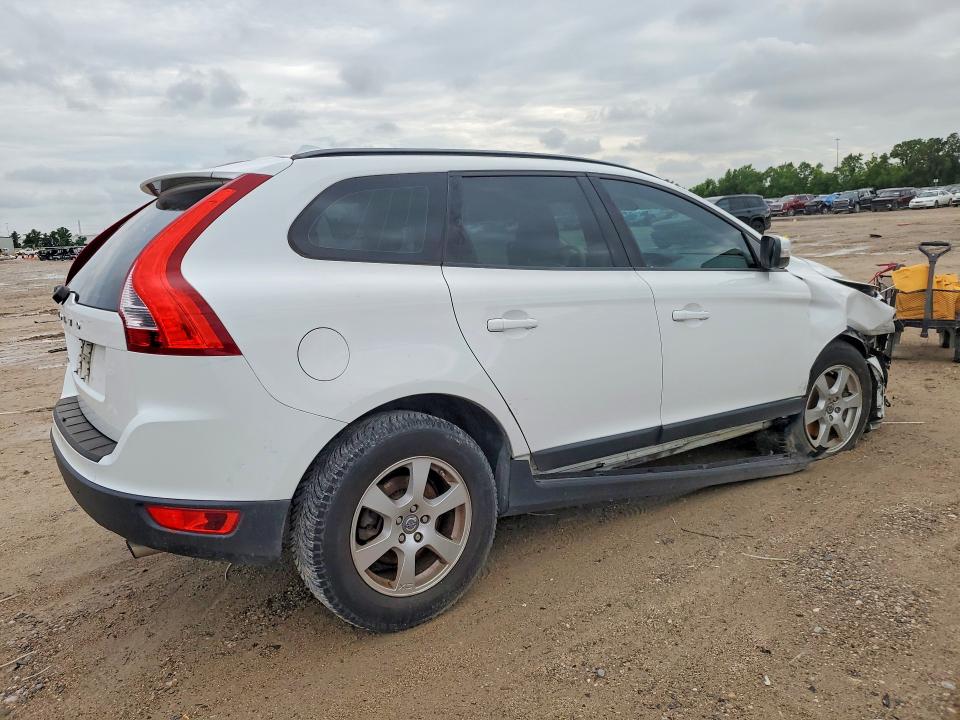 2011 Volvo Xc60 VIN YV4952DL4B2147998 COPART salvage auction — FRONT END, TX - SALVAGE VEHICLE TITLE (P), sold $250 on 2026-07-28 (photo 3)
