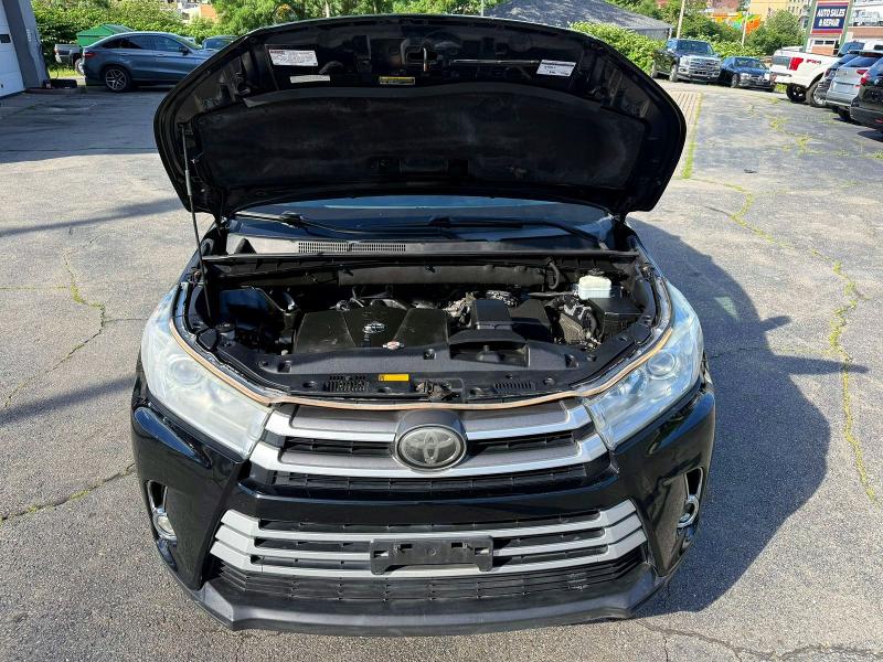 2019 Toyota Highlander VIN 5TDJZRFH4KS582650 COPART salvage auction — MINOR DENT/SCRATCHES, Md - Certificate Of Title (P), sold $13,800 on 2026-07-21 (photo 5)
