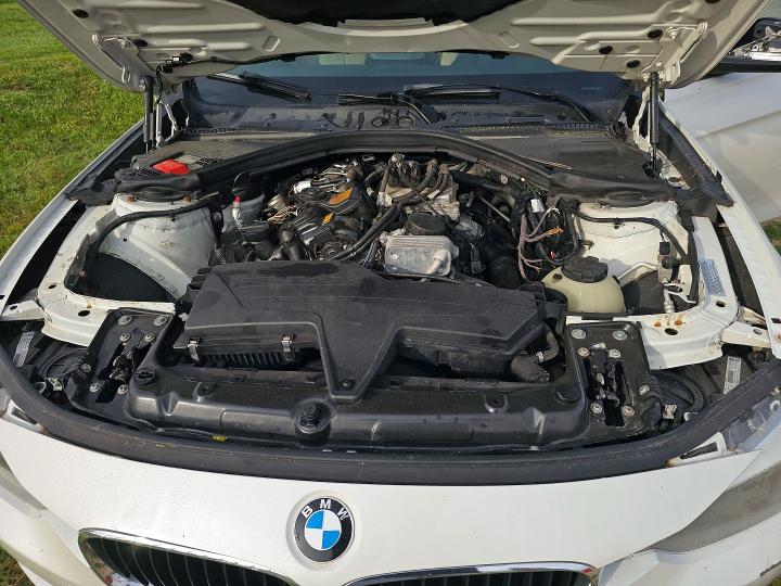 2012 BMW 3 series VIN WBA3A5C53CF347108 COPART salvage auction — MECHANICAL, Va - Certificate Of Title (P), sold $525 on 2026-07-06 (photo 7)