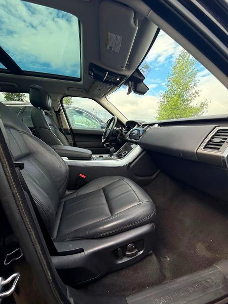 2018 Land rover RANGE ROVER VIN SALWG2RK3JA187924 COPART salvage auction — MINOR DENT/SCRATCHES, Qc - Aucune Mention (P), sold $25,250 on 2026-07-08 (photo 5)