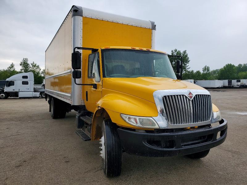 2018 International 4000 series VIN 1HTMMMML0JH207365 COPART salvage auction — NORMAL WEAR, IL - CERTIFICATE OF TITLE, sold $8,900 on 2026-07-08 (photo 1)
