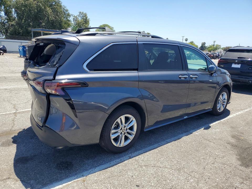 2025 Toyota Sienna VIN 5TDJSKFC5SS208886 COPART salvage auction — REAR END, CA - SALVAGE CERTIFICATE, sold $15,500 on 2026-07-07 (photo 3)