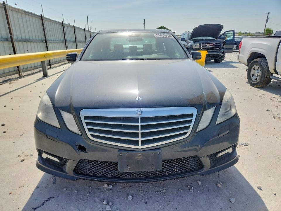 2011 Mercedes-benz E-klasse VIN WDDHF5GB3BA301841 COPART salvage auction — WATER/FLOOD, Tx - Salvage Title-Flood Damage, sold $175 on 2026-07-28 (photo 5)