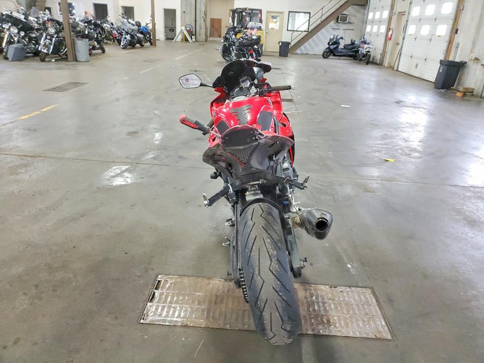 2009 Yamaha Yzfr1 VIN JYARN23E09A002006 COPART salvage auction — VANDALISM, Mn - Cert Of Title-Salvage, sold $2,700 on 2026-07-02 (photo 4)