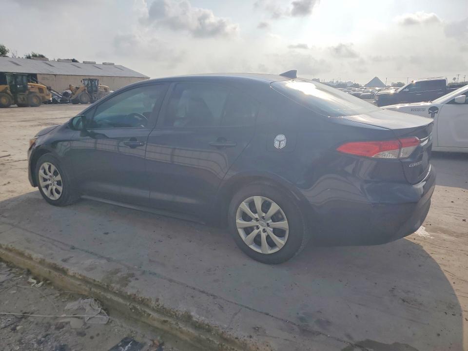 2022 Toyota VIN 5YFEPMAE9NP319655 COPART salvage auction — WATER/FLOOD, Tx - Salvage Title-Flood Damage, sold $5,700 on 2026-07-14 (photo 2)