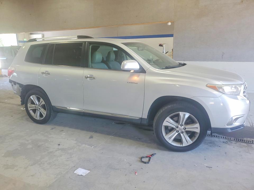 2013 Toyota Highlander VIN 5TDDK3EH0DS219295 COPART salvage auction — REAR END, Va - Cert Of Title - Salvage, sold $6,300 on 2026-07-31 (photo 4)